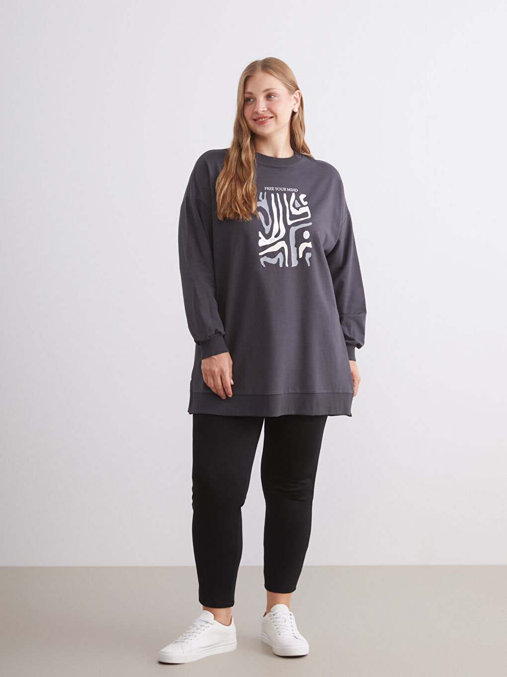 LCW Modest Crew Neck Printed Women's Sweatshirt Tunic -W5I718Z8-HGG