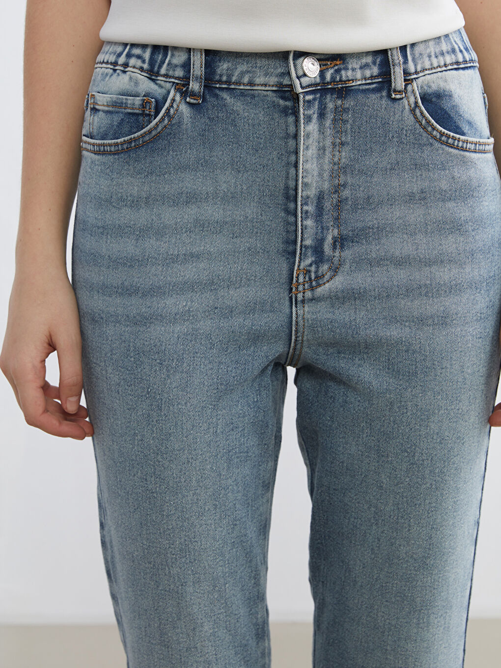 İndigo Beli Lastikli Mom Fit Kadın Jean Pantolon-2