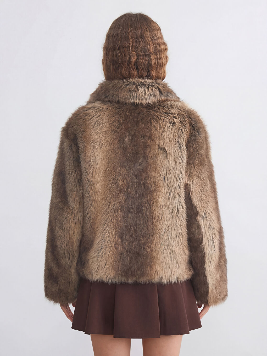 Bej Dik Yaka Kadın Kürk Mont-5