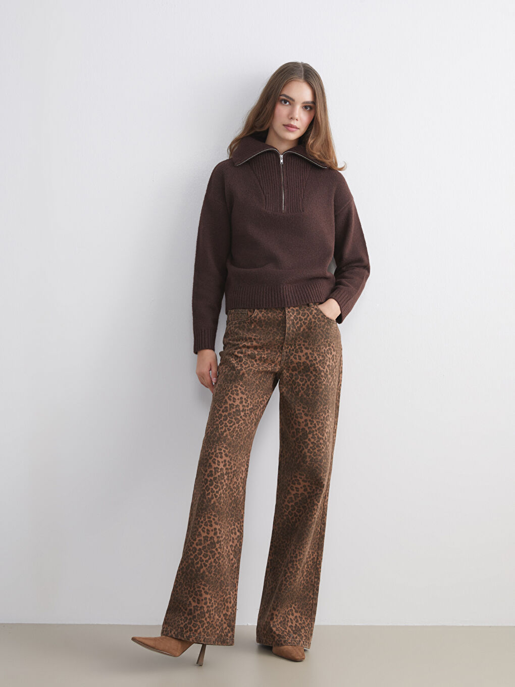 Straight Fit Leopard Print Women's Jeans