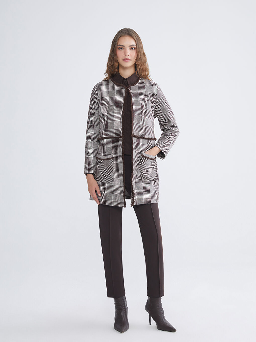 Kahverengi Bisiklet Yaka Desenli Kadın Hırka-1