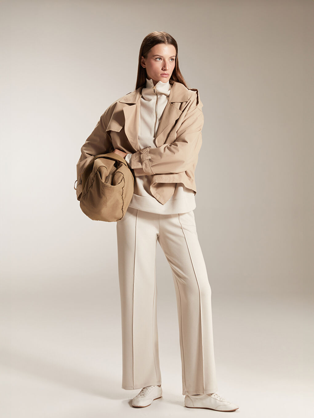 Gri Beli Lastikli Geniş Paça Kadın Eşofman Altı