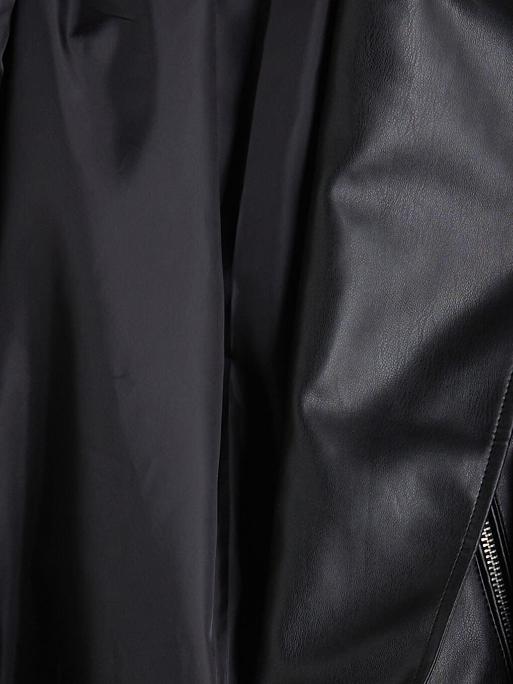 Siyah Gömlek Yaka Kadın Deri Görünümlü Ceket-6