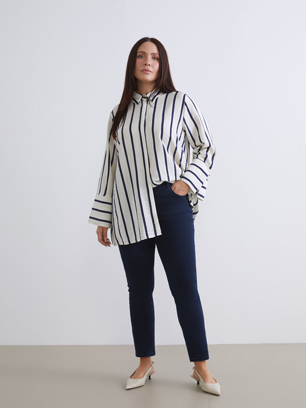 Siyah Slim Fit Kadın Jean Pantolon