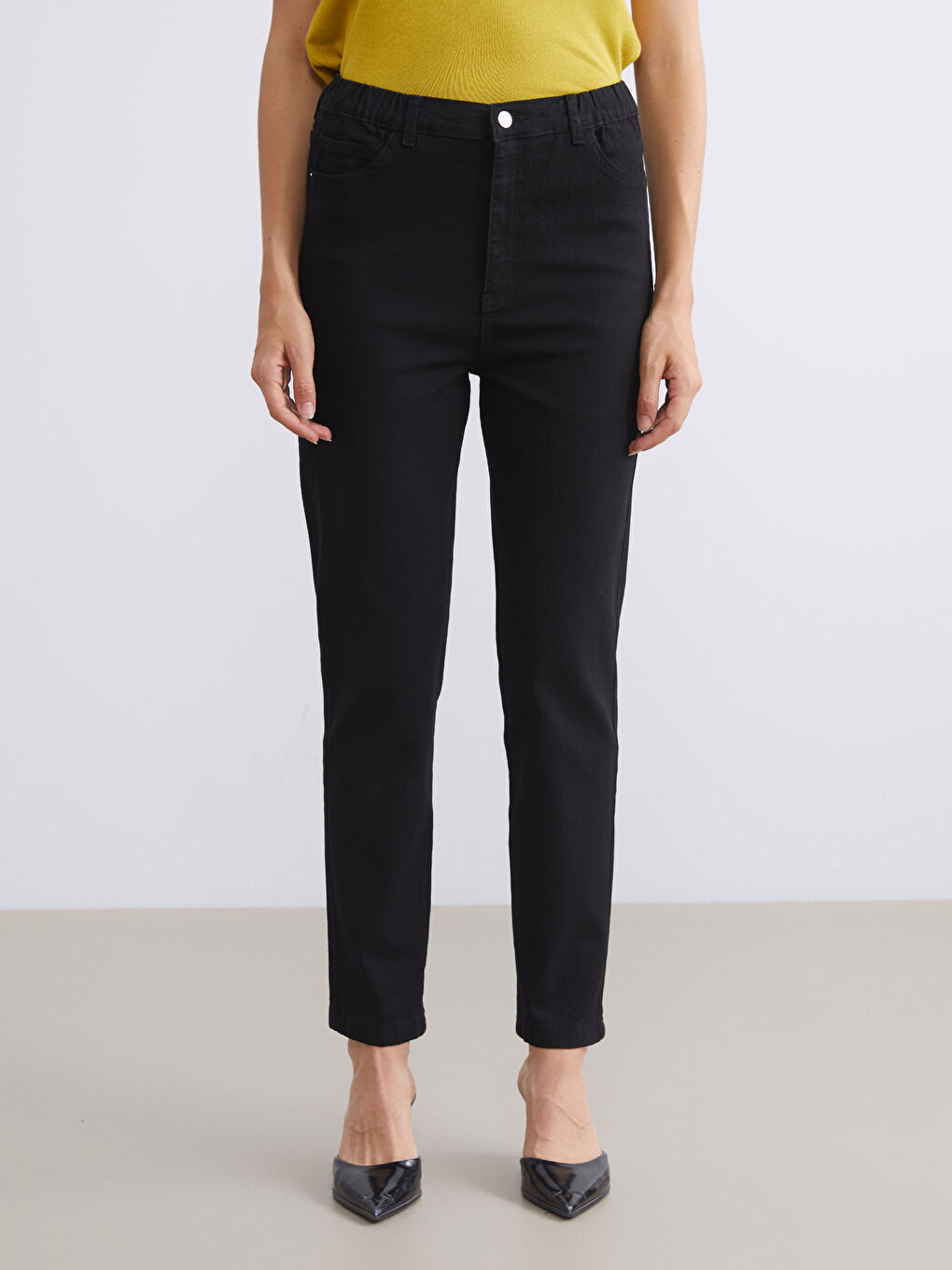 Siyah Slim Mom Kadın Jean Pantolon-2