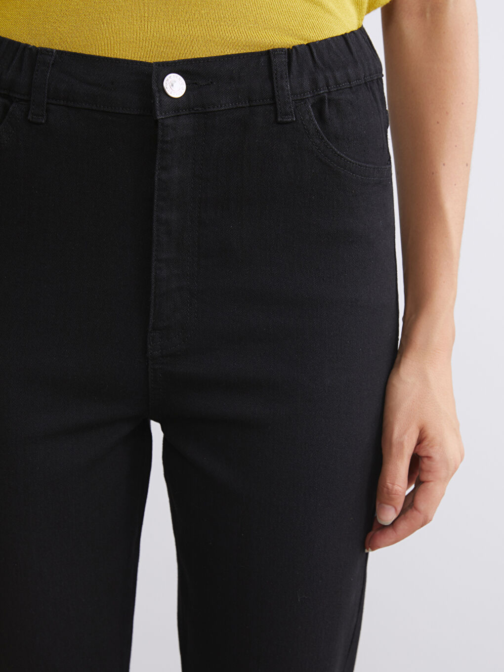 Siyah Slim Mom Kadın Jean Pantolon-3