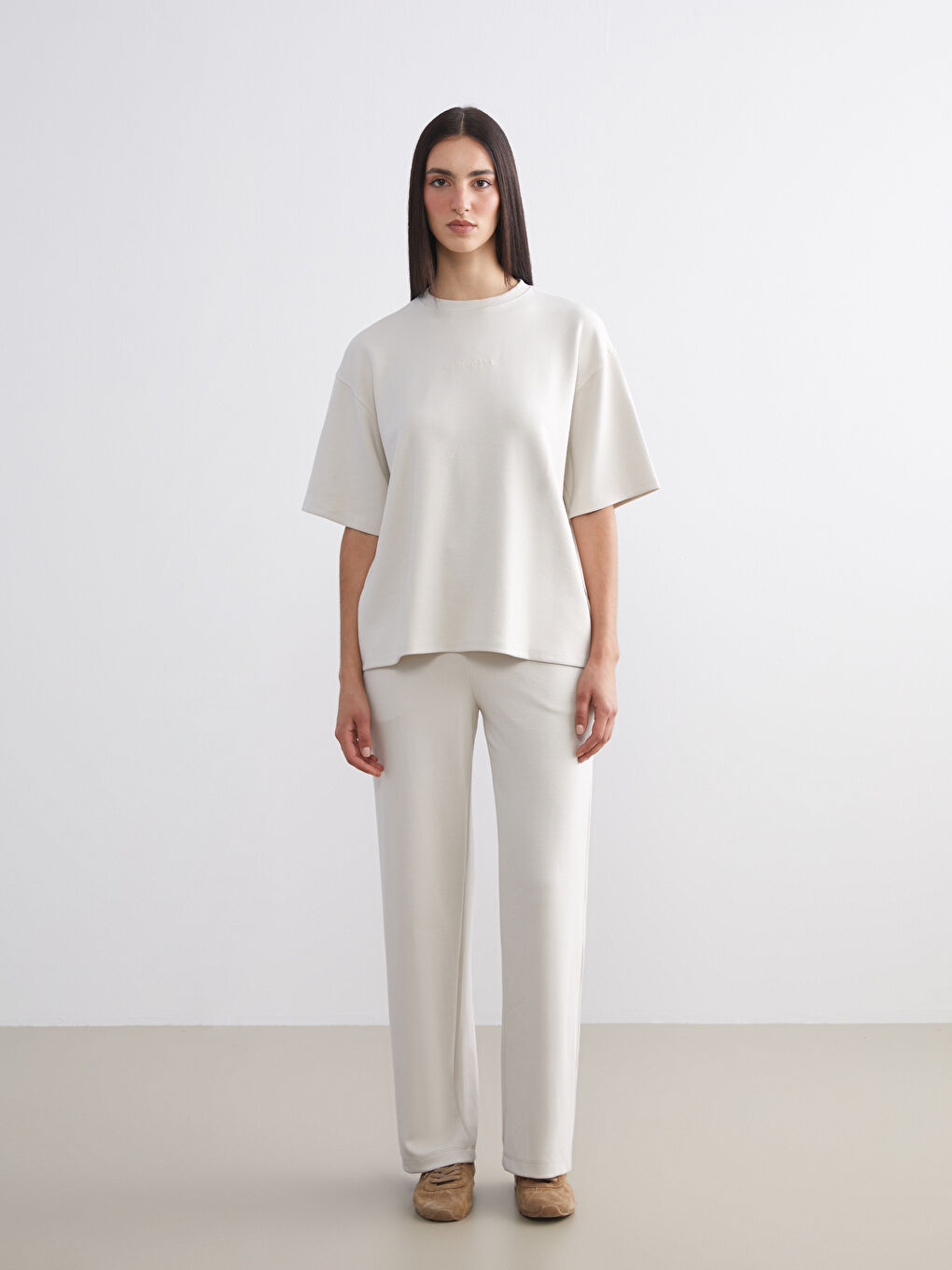 Crew Neck Embroidered Oversize Women's T-Shirt-1