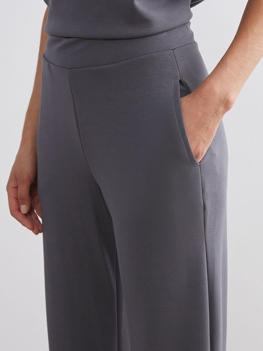 Gri Beli Lastikli Kadın Eşofman Altı-2