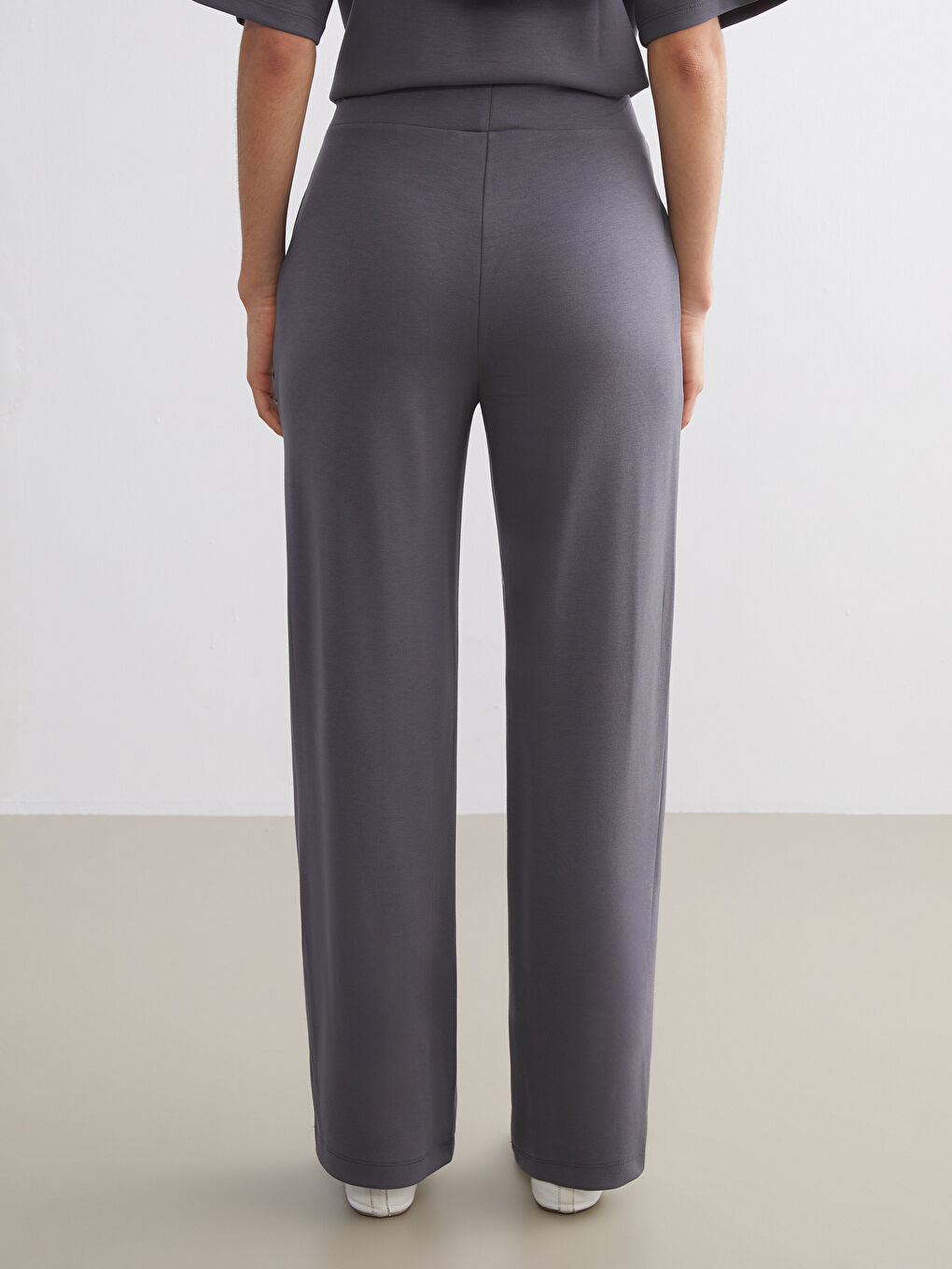 Gri Beli Lastikli Kadın Eşofman Altı-3