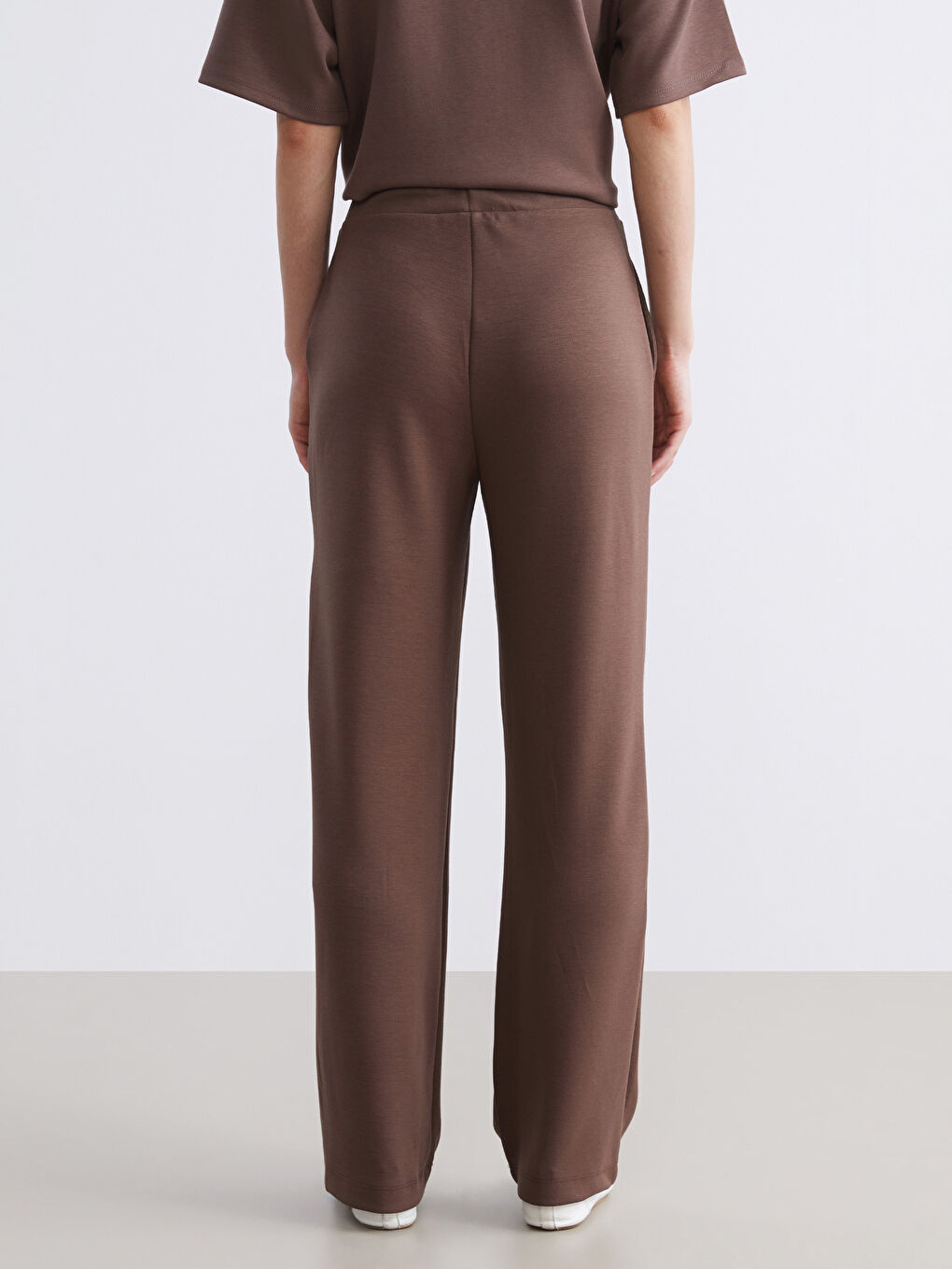 Women's Sweatpants with Elastic Waist-3