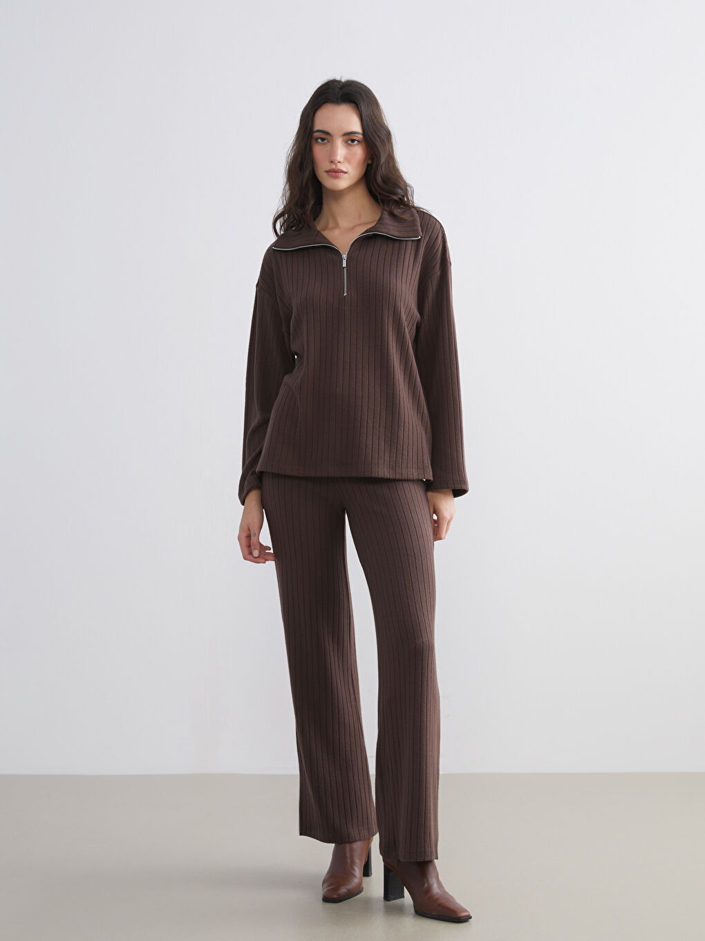 Әйелдер қоңыр Шалбар