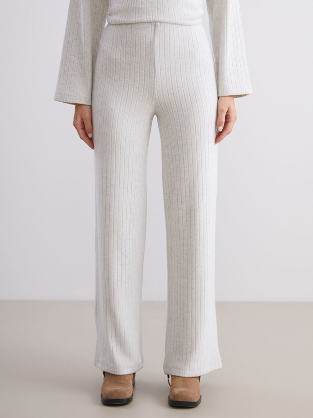 بنطلون بيج امرأة-1