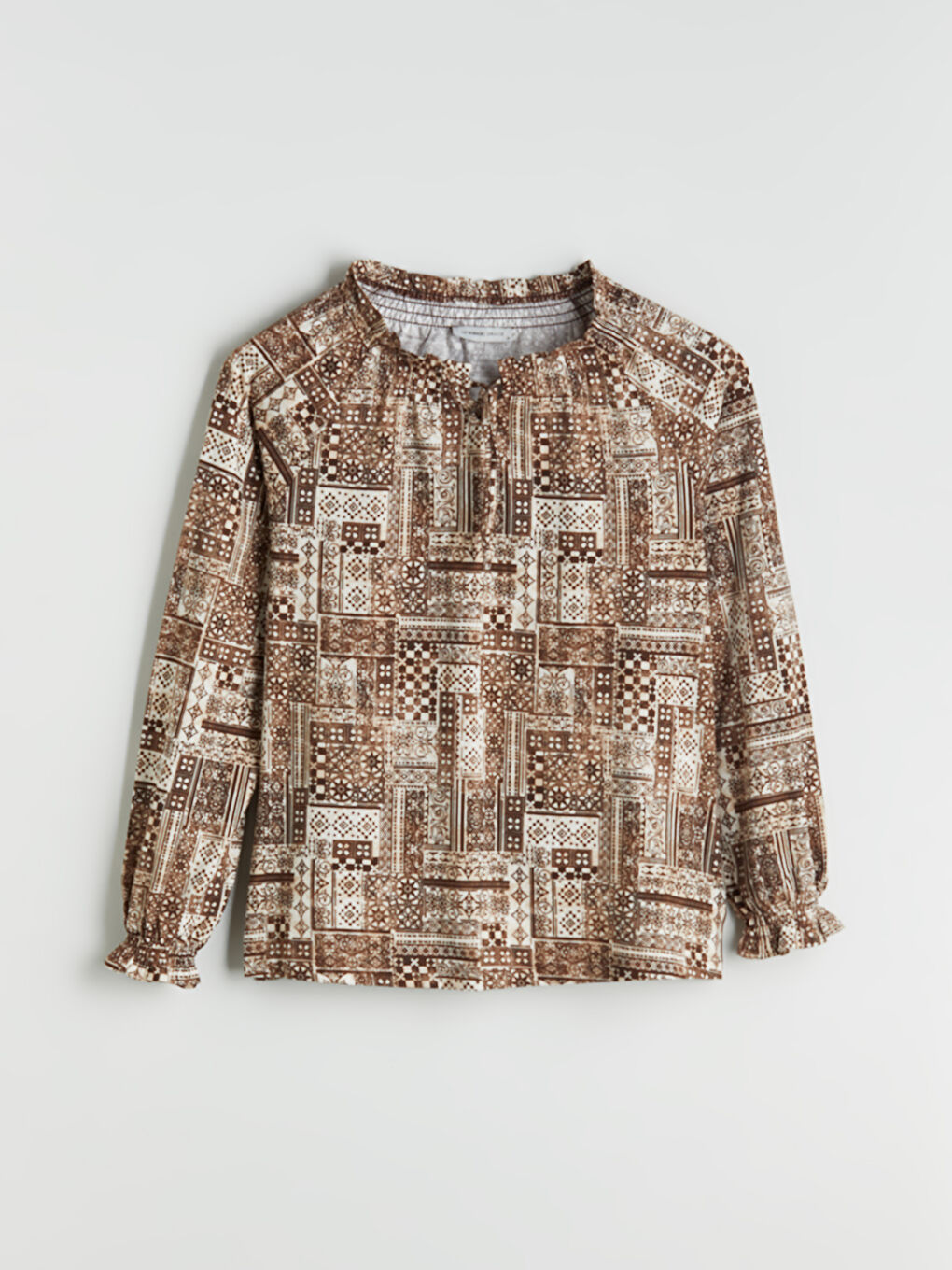 Kahverengi Bağlamalı Yaka Desenli Bluz-6