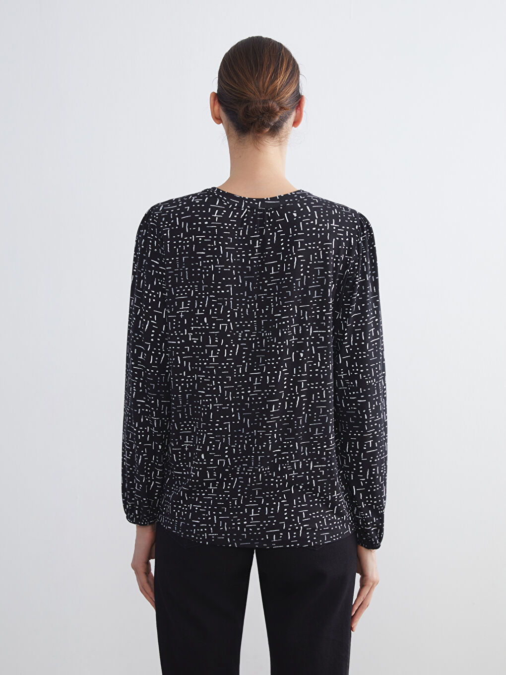 Crew Neck Patterned Blouse-4