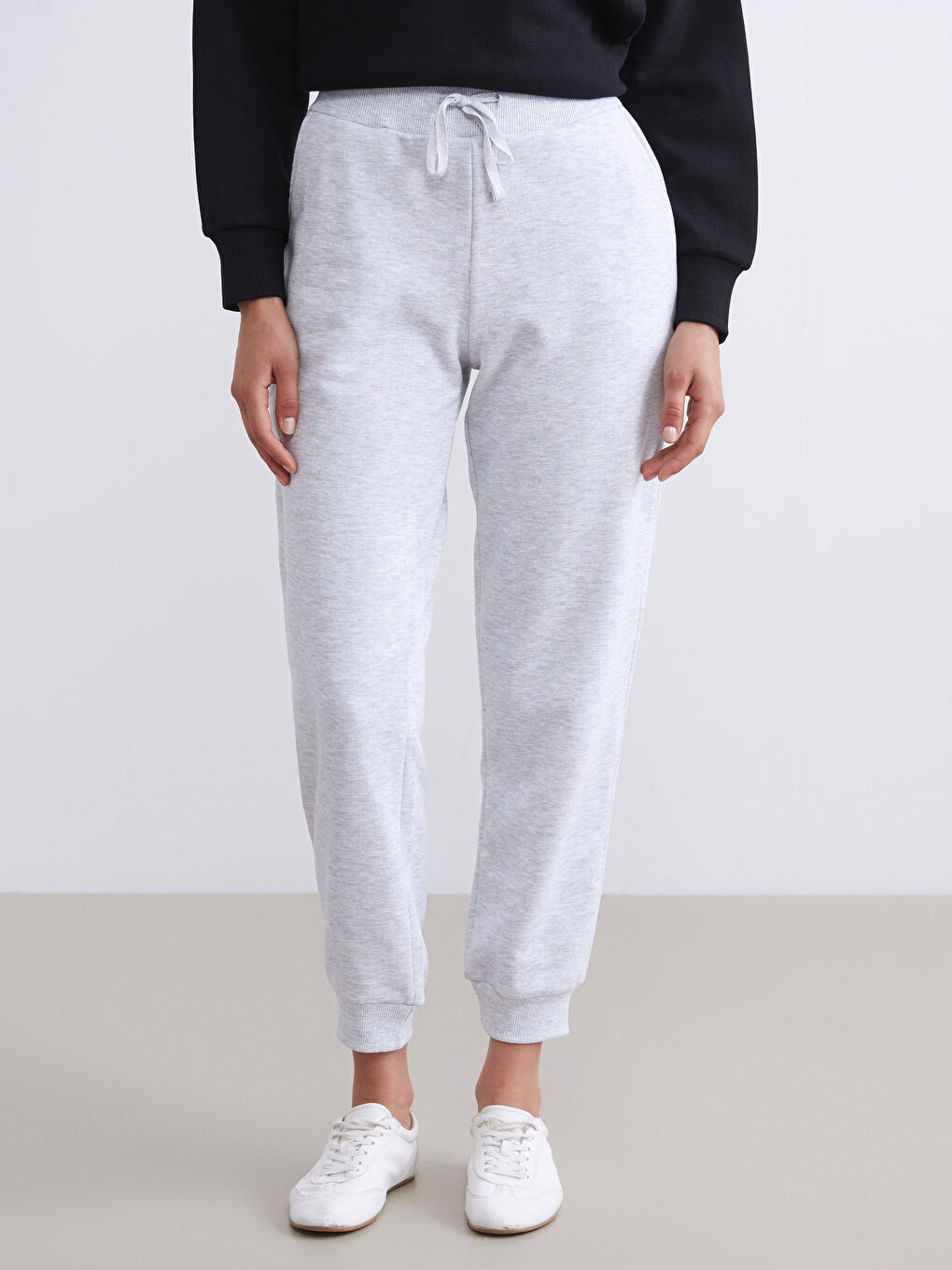 Gri Beli Lastikli Kadın Kalın Jogger Eşofman Altı-2