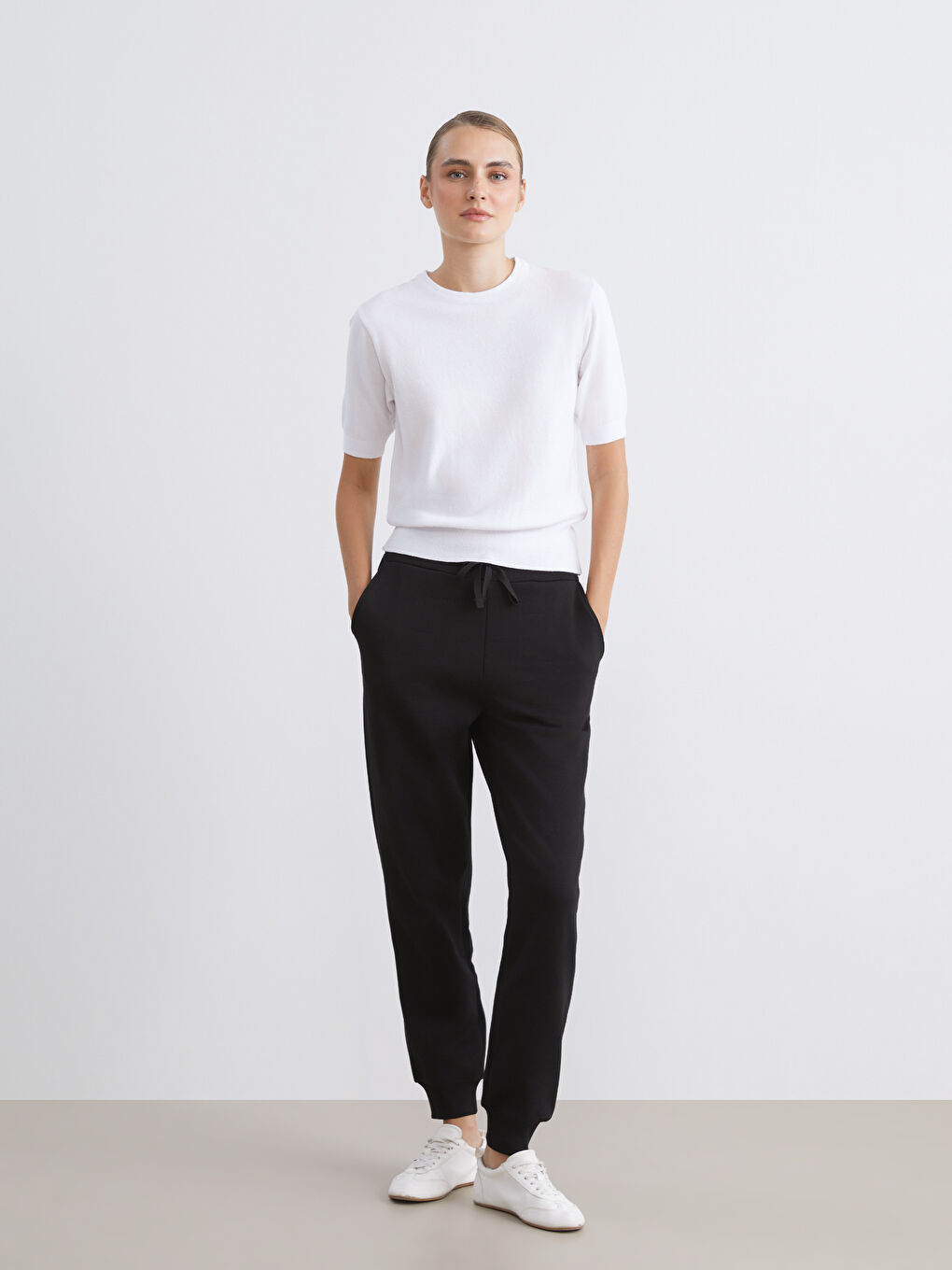 Siyah Beli Lastikli Kadın Kalın Jogger Eşofman Altı