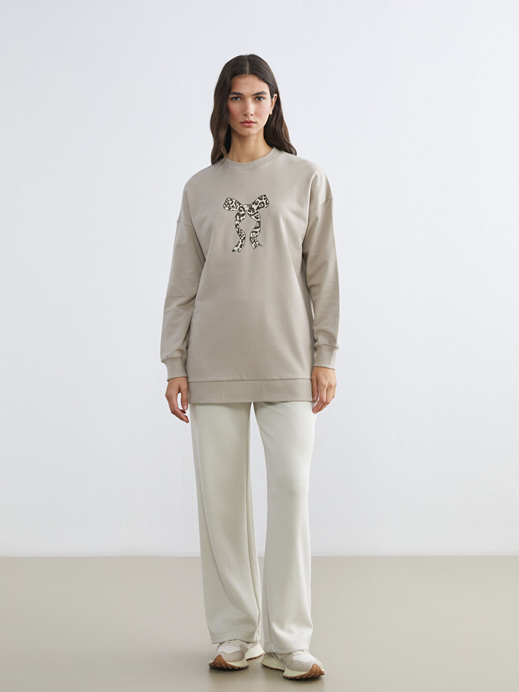 Bej Baskılı Oversize Kadın Sweatshirt Tunik-1