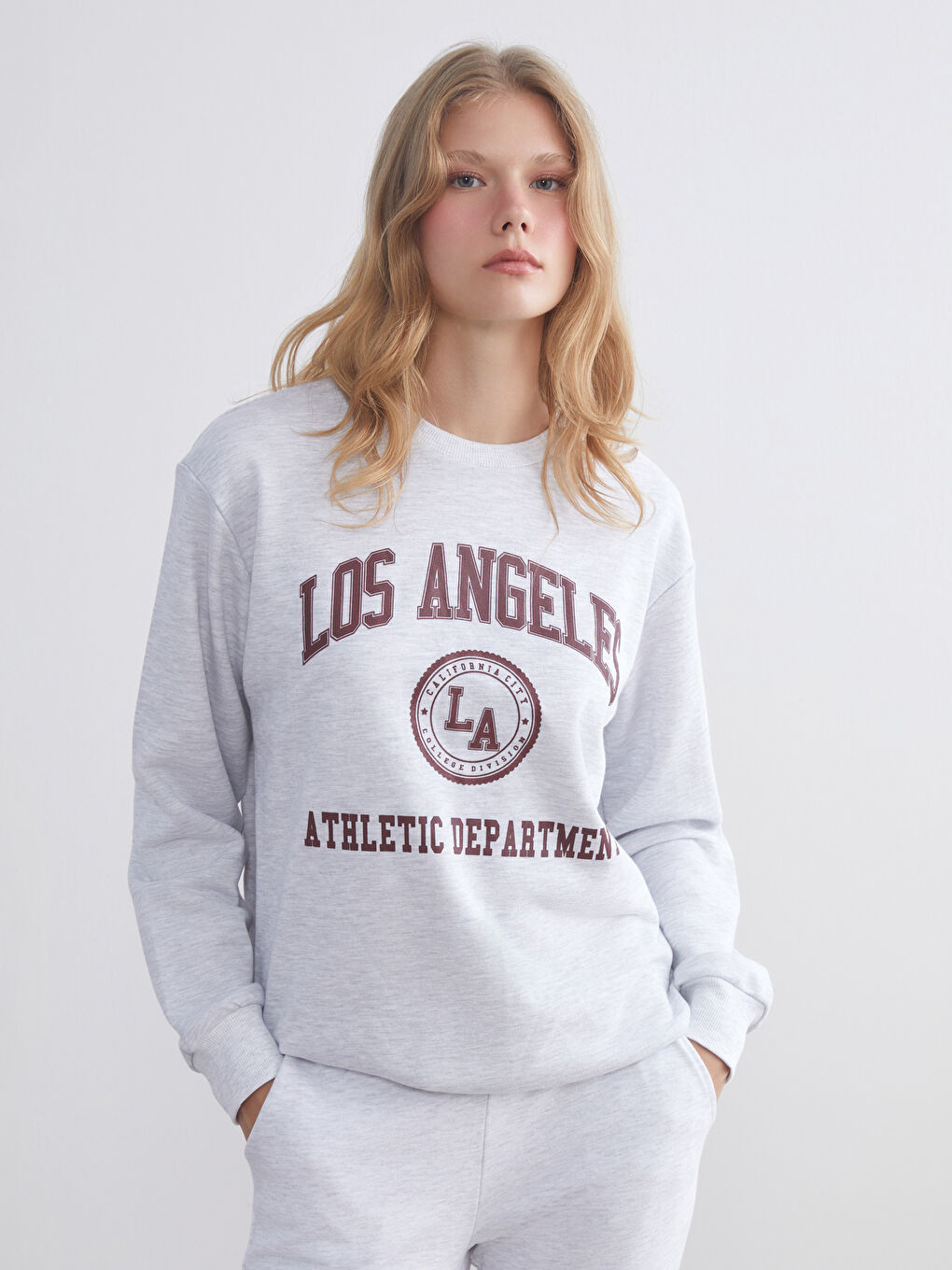 Gri Bisiklet Yaka Los Angeles Baskılı Oversize Kadın Sweatshirt
