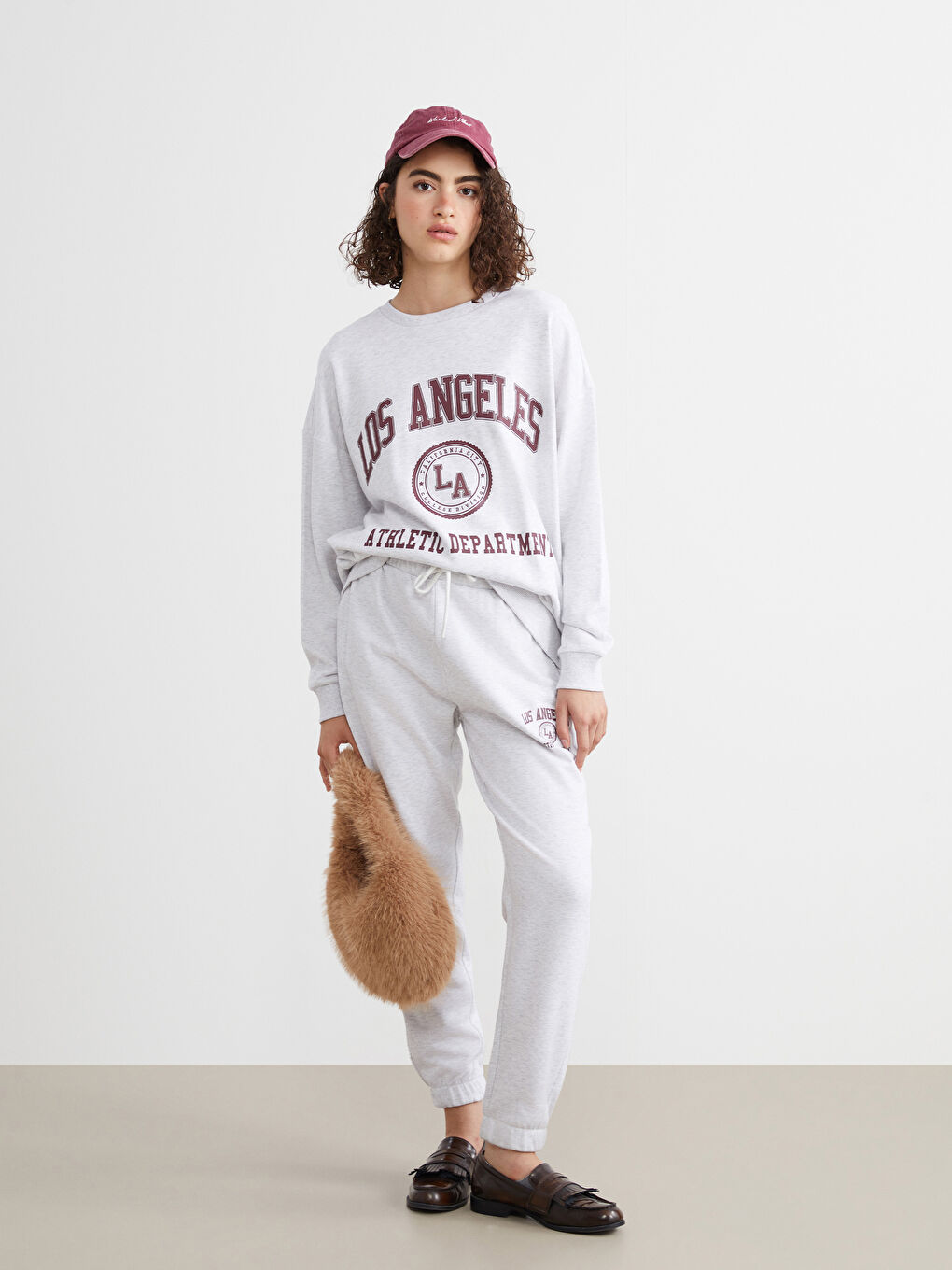 Gri Beli Lastikli Los Angeles Baskılı Kadın Jogger Eşofman Altı