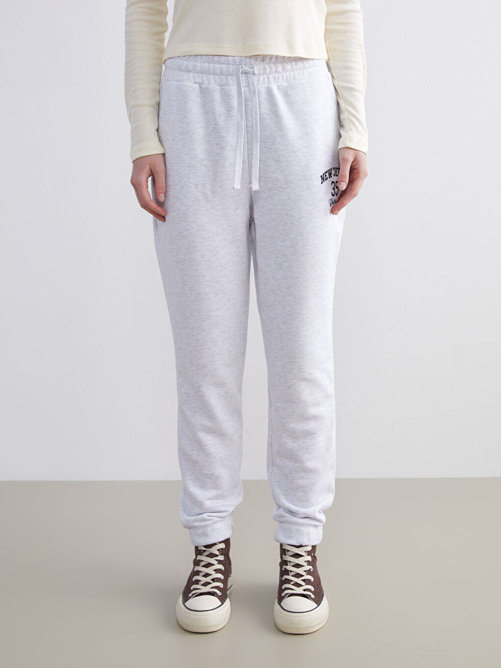 Gri Beli Lastikli Los Angeles Baskılı Kadın Jogger Eşofman Altı-1