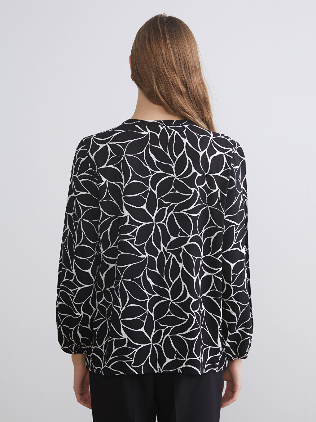 Blouse À Motifs À Col Lavallière-3