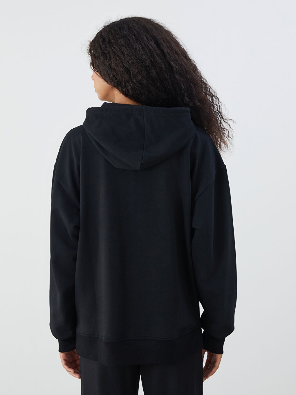 Siyah Kapüşonlu Oversize Kadın Kalın Fermuarlı Sweatshirt-7