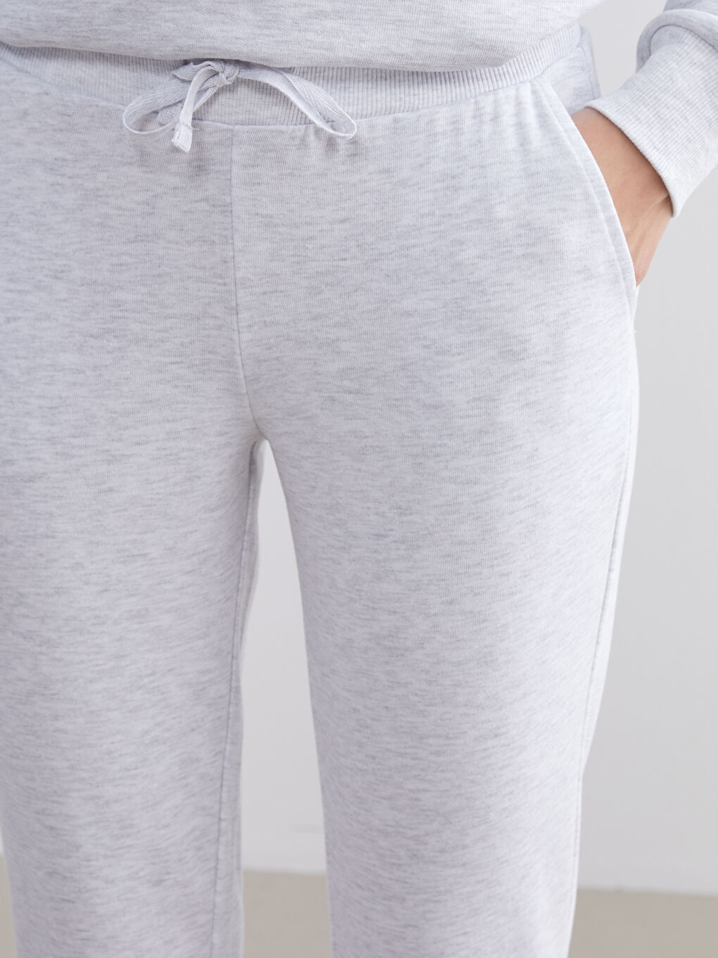 Gri Beli Lastikli Kadın Jogger Eşofman Altı-2