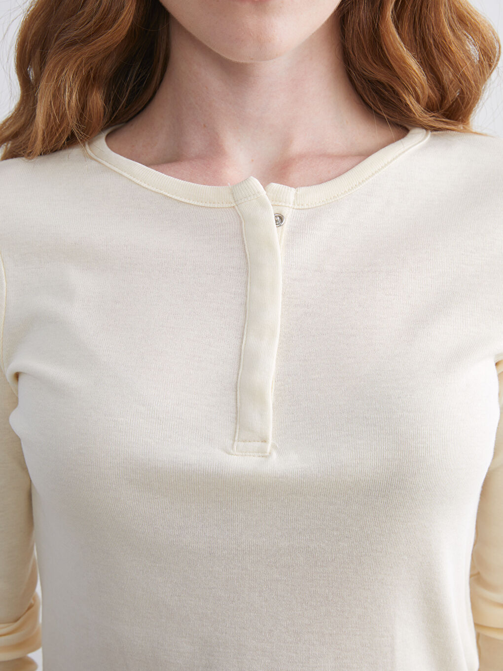 Bej Bisiklet Yaka Modal Karışımlı Kadın Tişört-2