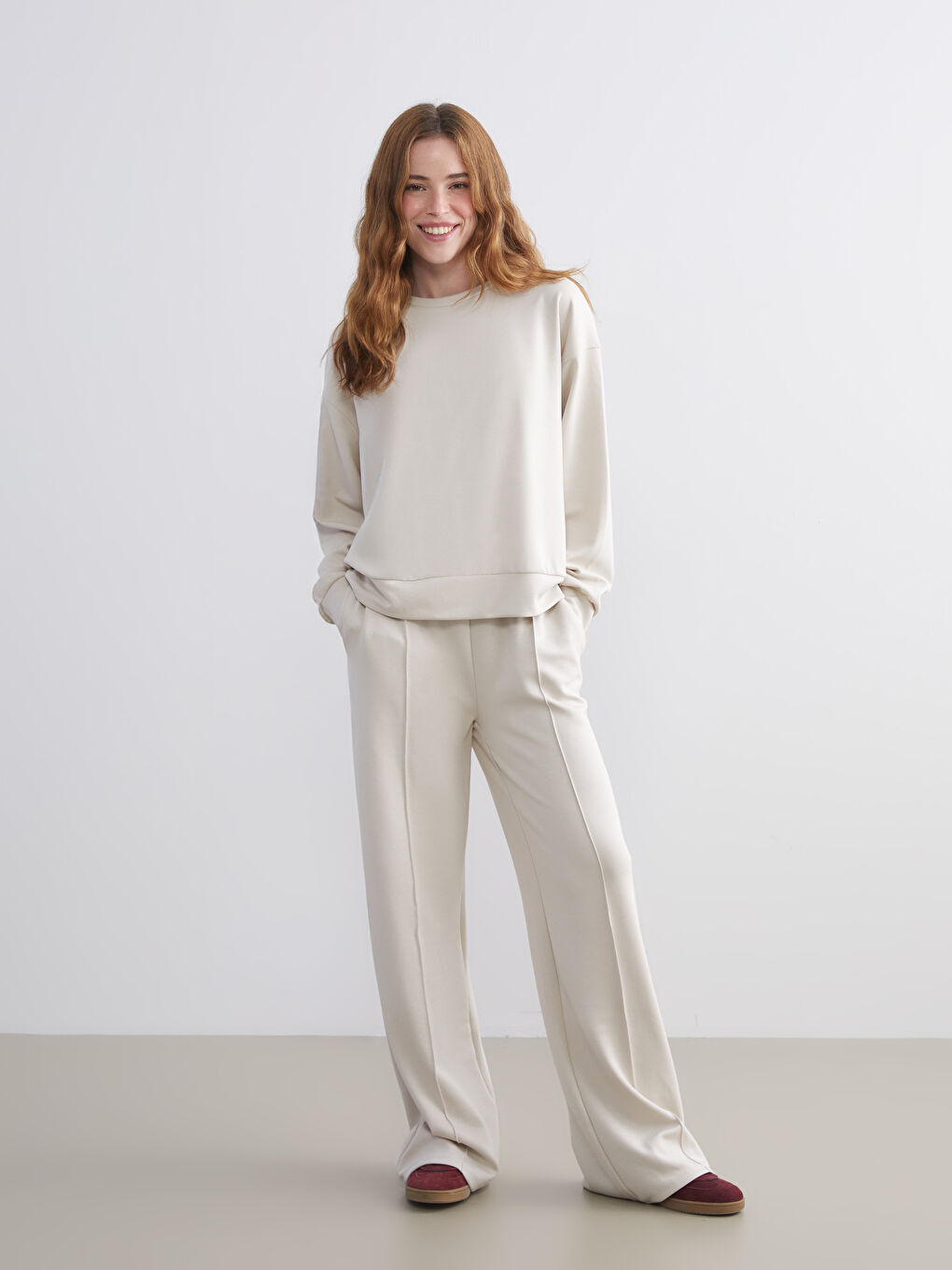 Bej Bisiklet Yaka Oversize Kadın Sweatshirt-1