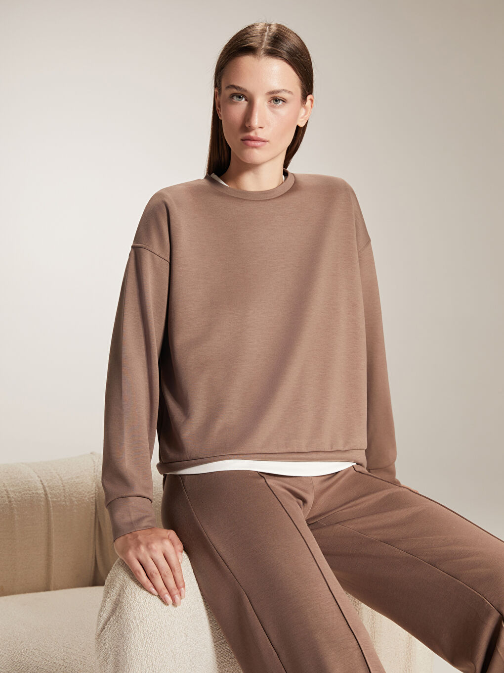 Kahverengi Bisiklet Yaka Oversize Kadın Sweatshirt