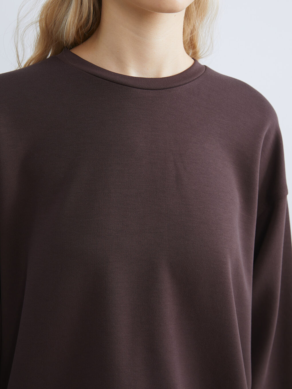 Kahverengi Bisiklet Yaka Oversize Kadın Sweatshirt-2