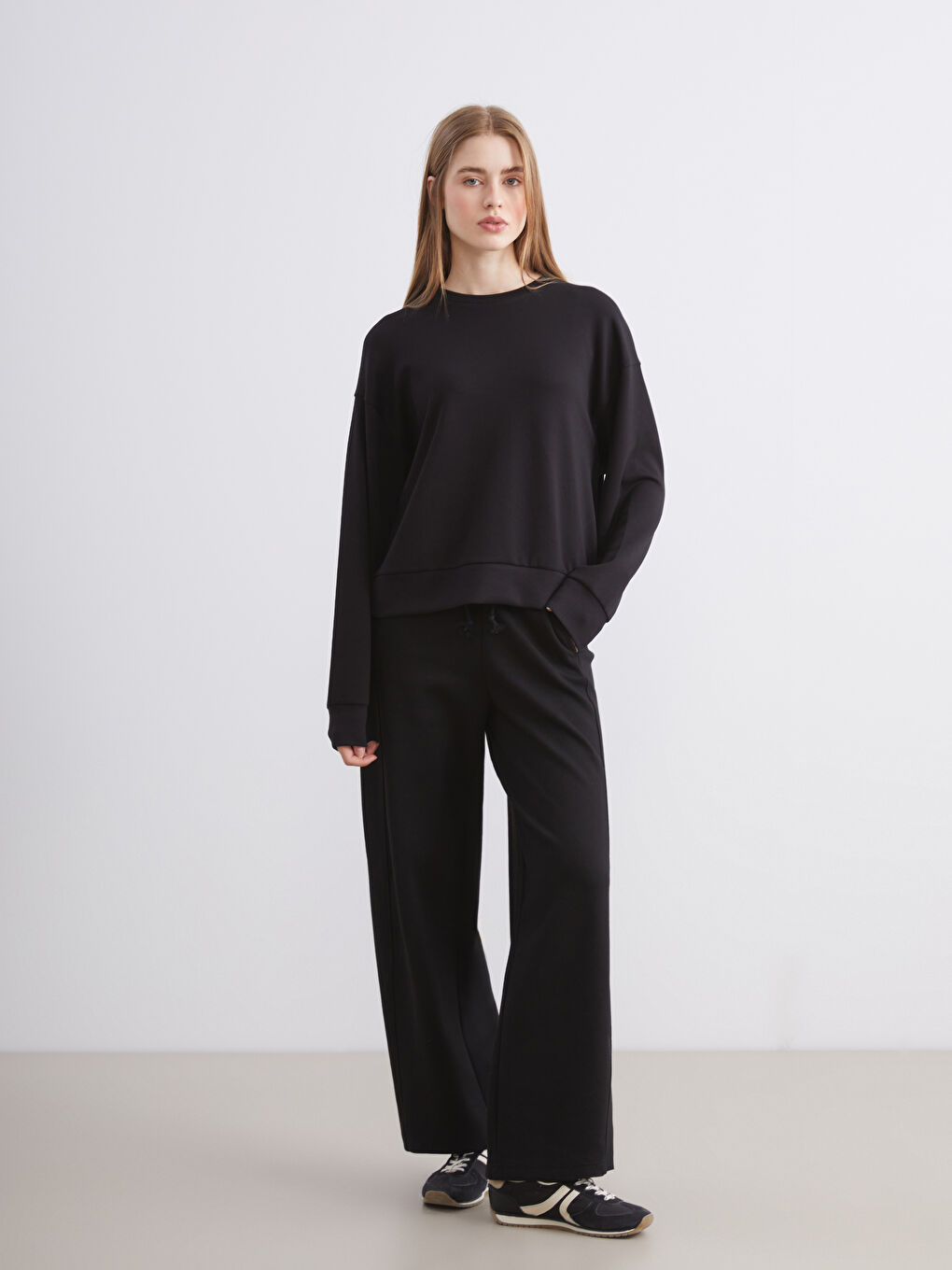 Crew Neck Oversize Women's Sweatshirt-1