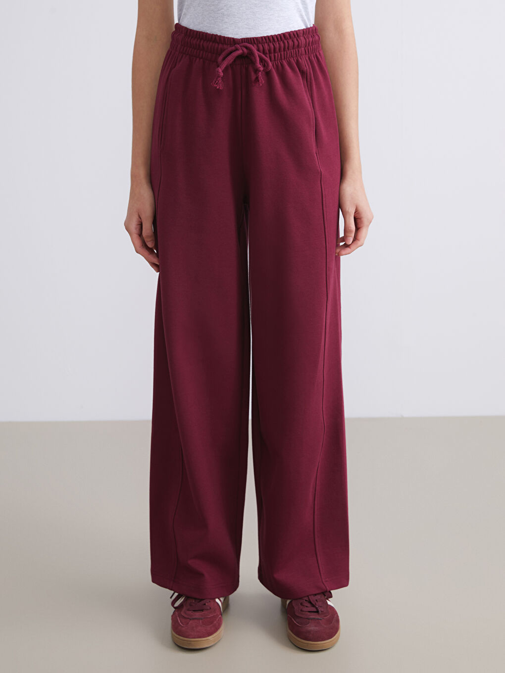 Elasticated Waist Wide Leg Women's Sweatpants-1