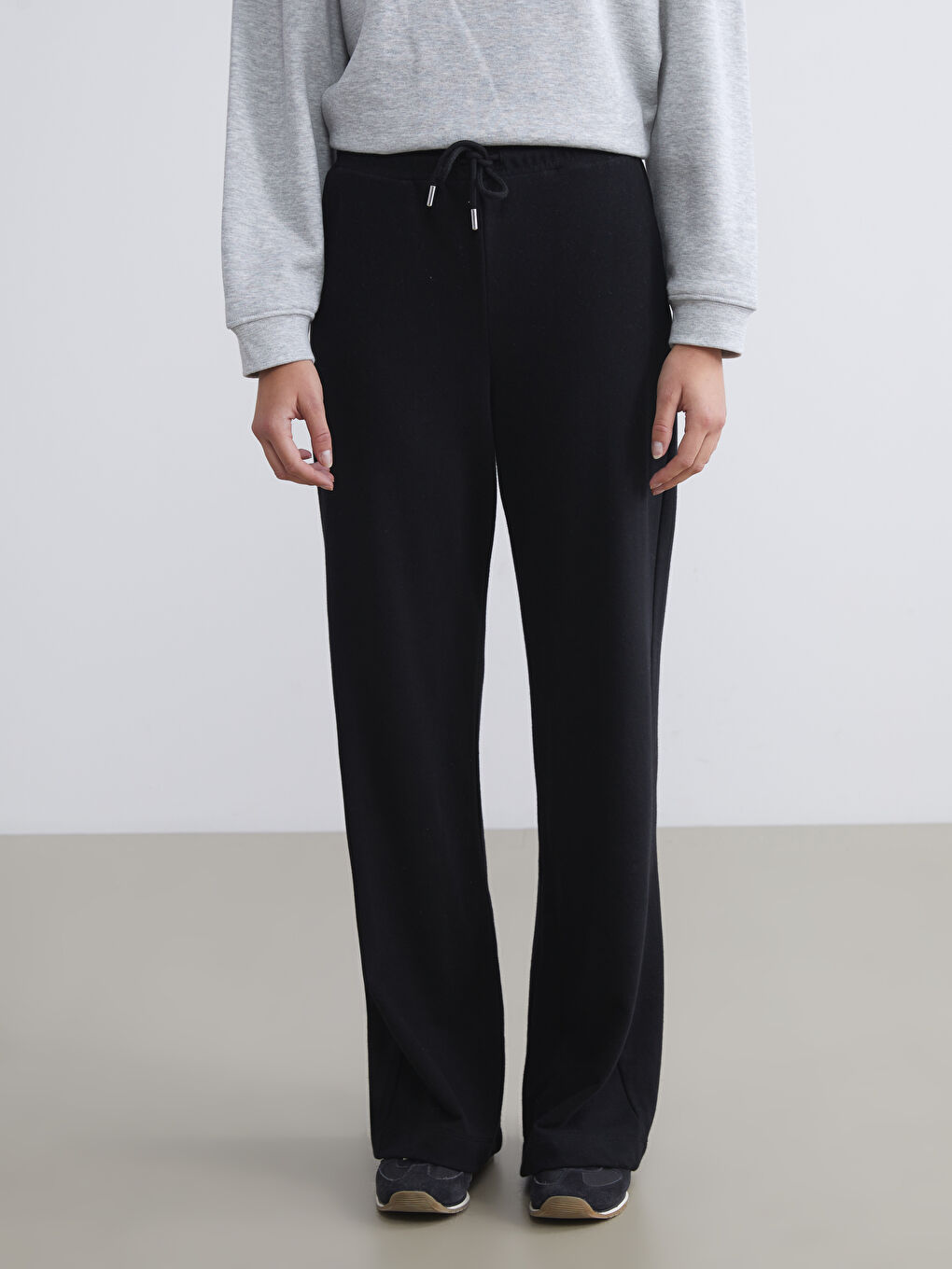 Siyah Beli Lastikli Kadın Eşofman Altı-1