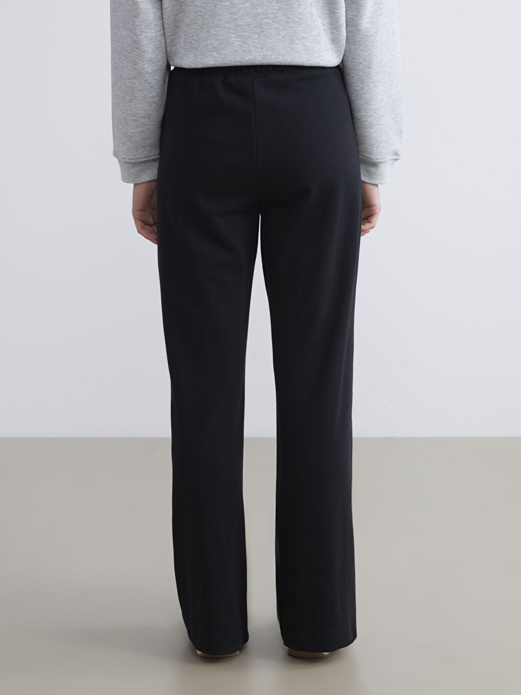 Siyah Beli Lastikli Kadın Eşofman Altı-3