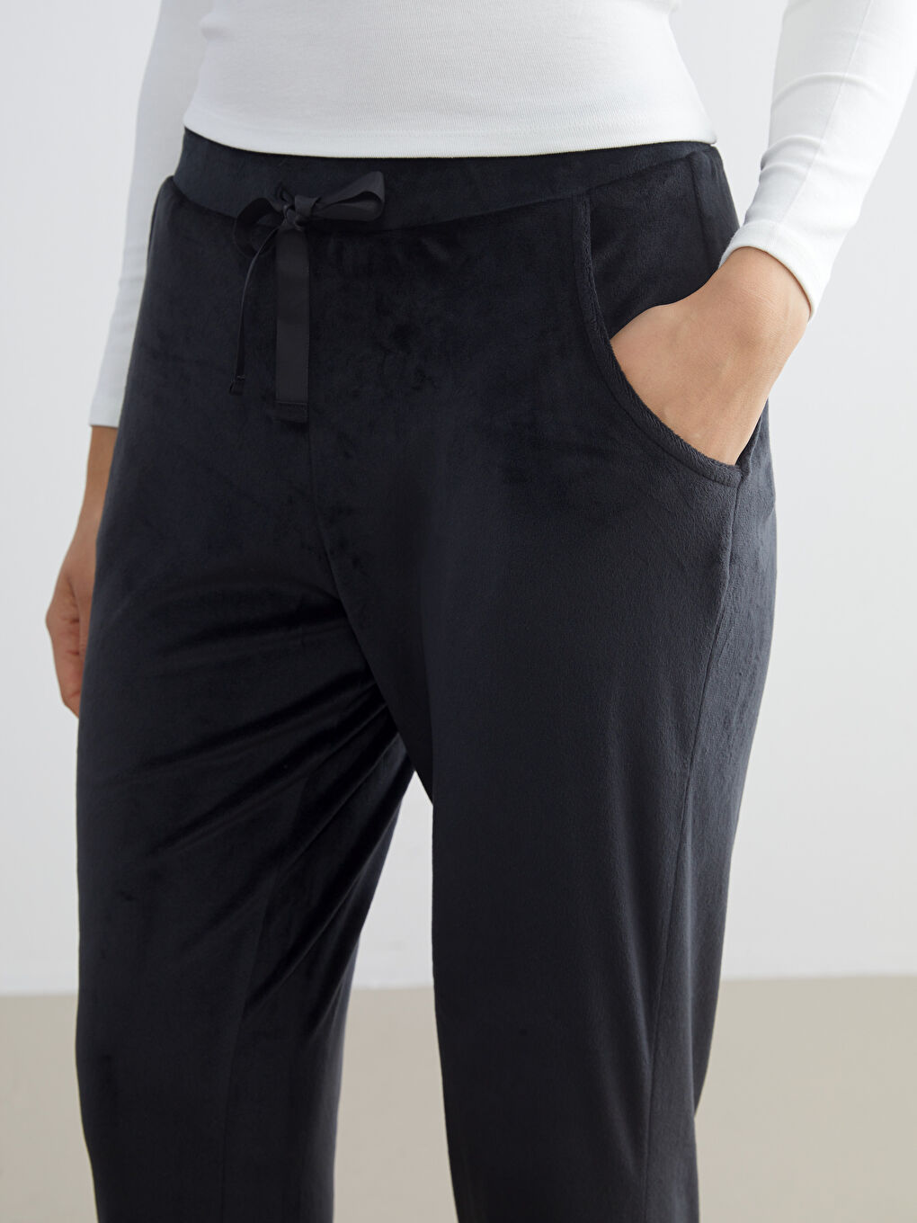 Elastic Waist Velvet Women's Pyjama Bottoms-2