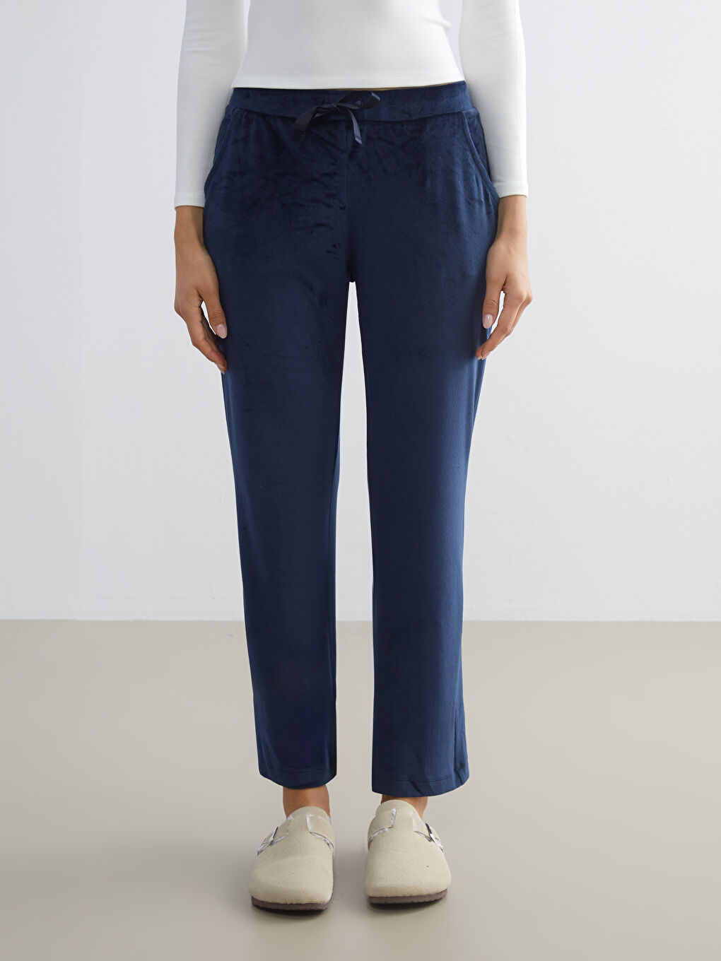 Elastic Waist Velvet Women's Pyjama Bottoms-1
