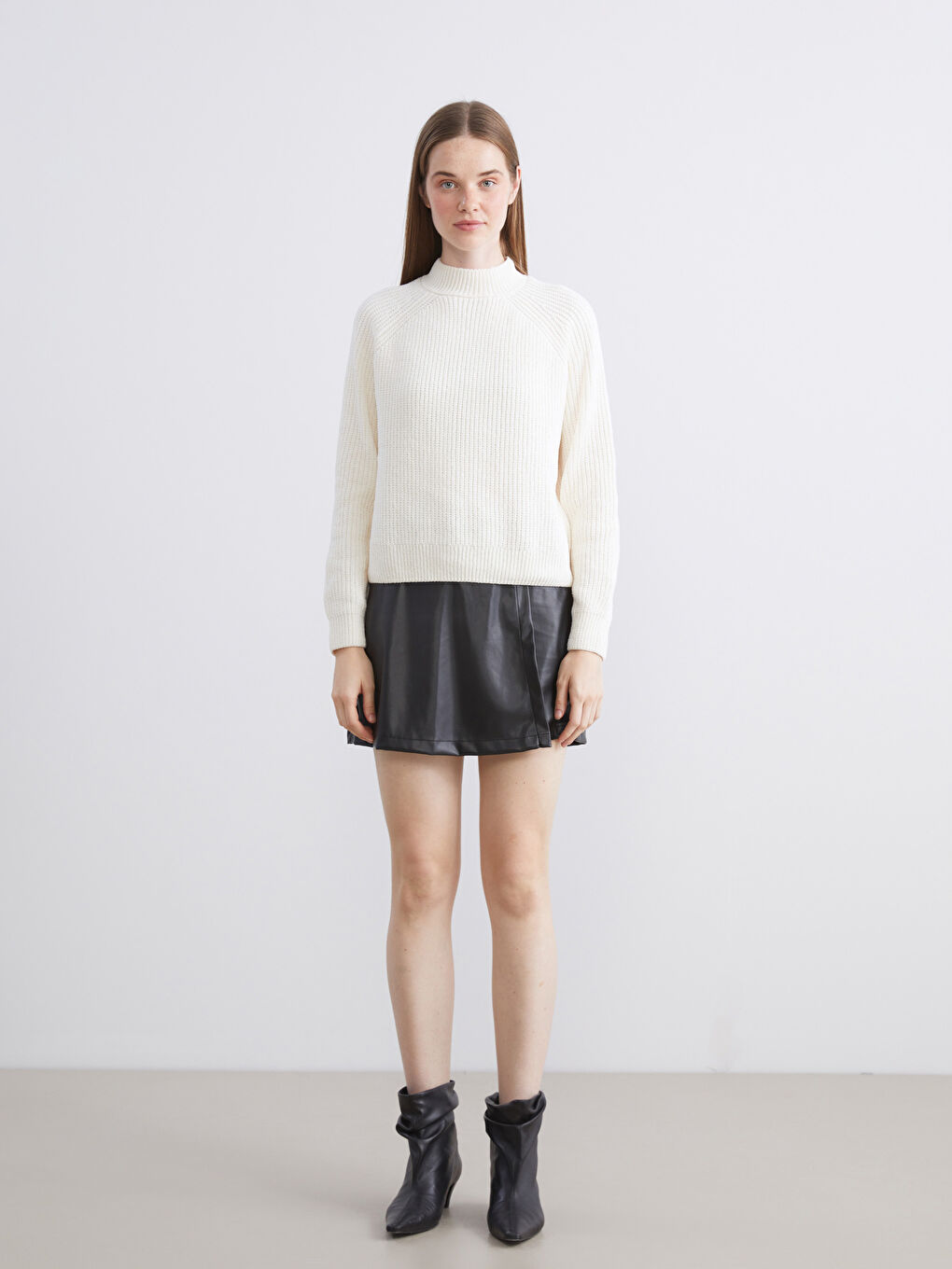 Half Turtleneck Women's Knitwear Sweater-1