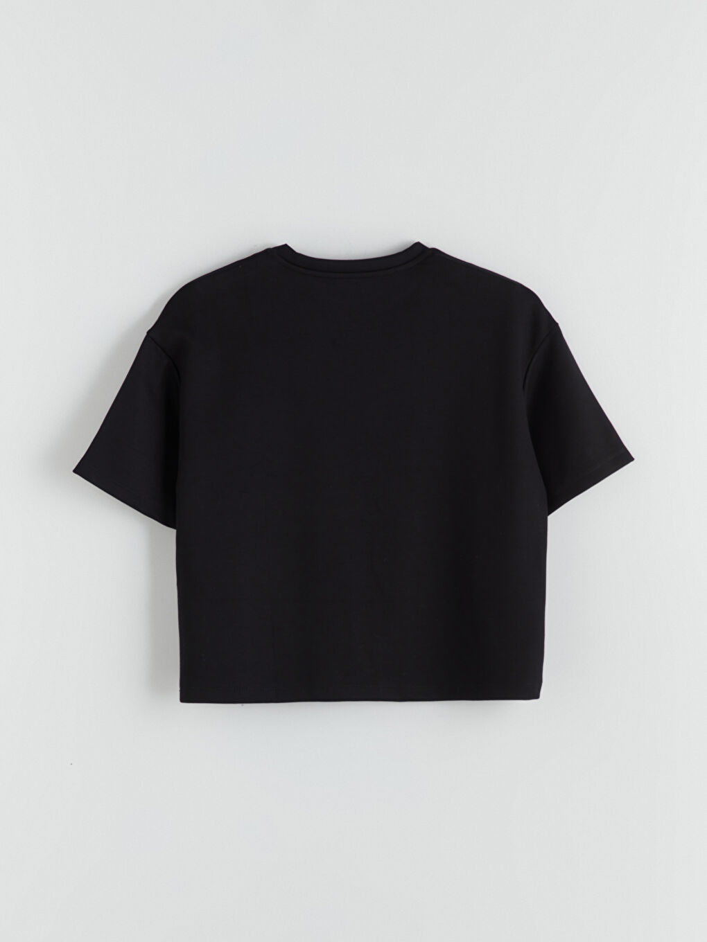 Siyah Bisiklet Yaka Oversize Kadın Tişört-5