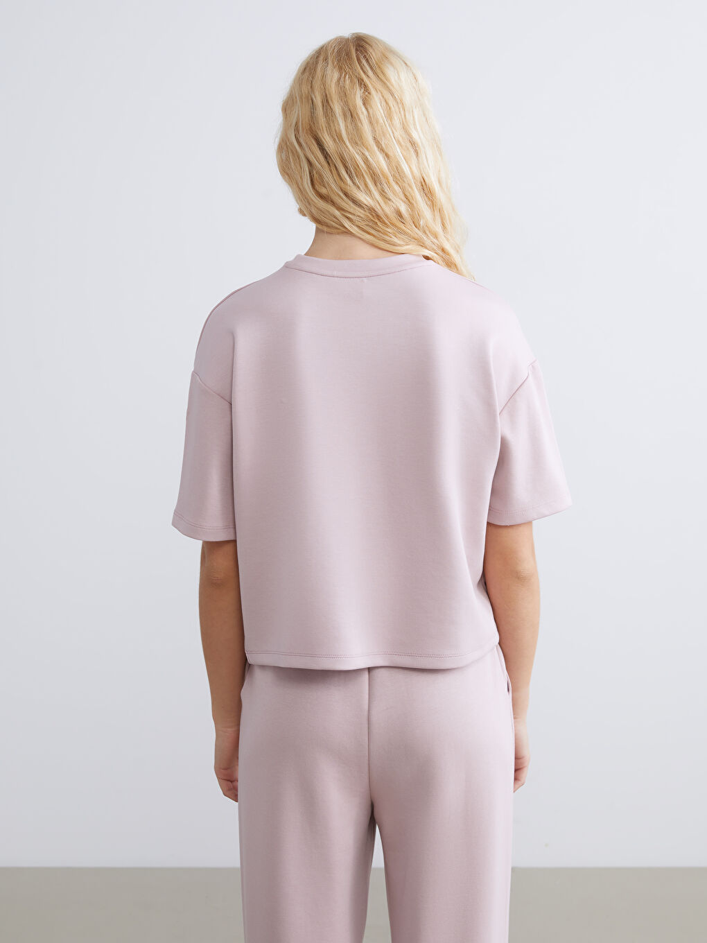 Pembe Bisiklet Yaka Oversize Kadın Tişört-2