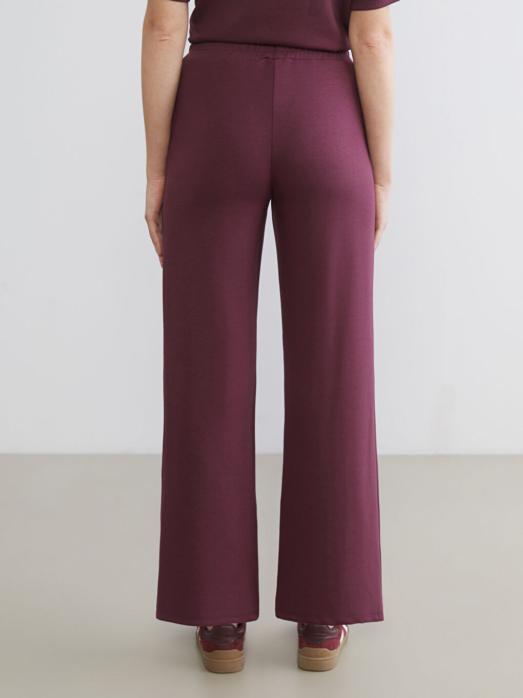 Bordo Beli Lastikli Geniş Paça Kadın Eşofman Altı-4