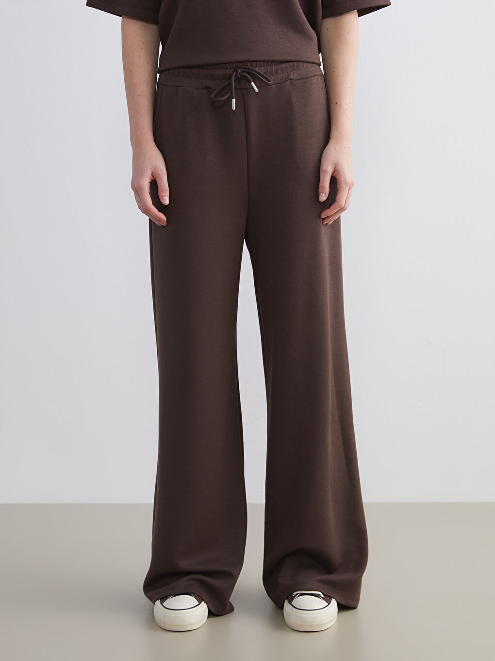 Kahverengi Beli Lastikli Geniş Paça Kadın Eşofman Altı-1