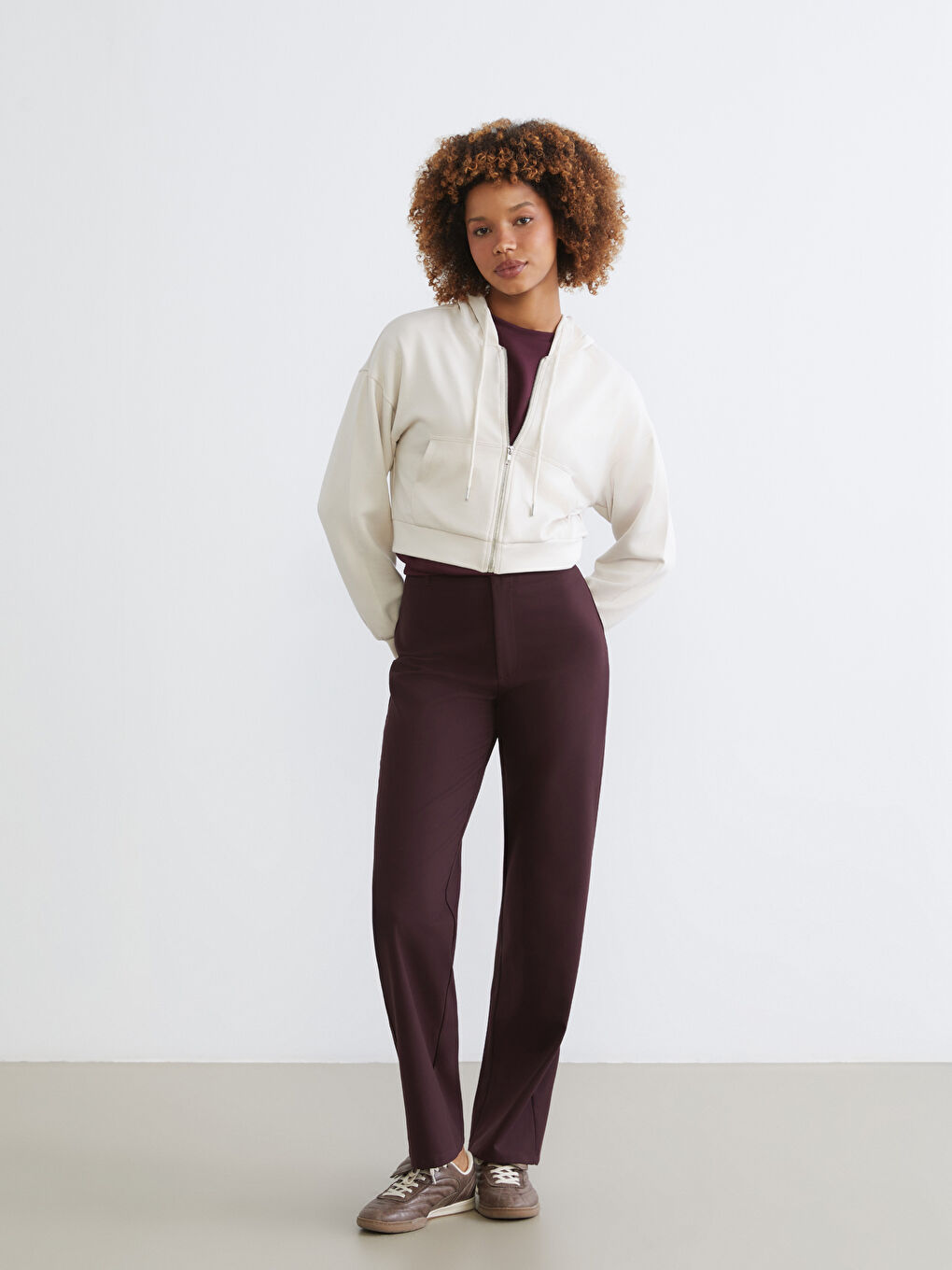 Bej Kapüşonlu Kadın Fermuarlı Sweatshirt-1