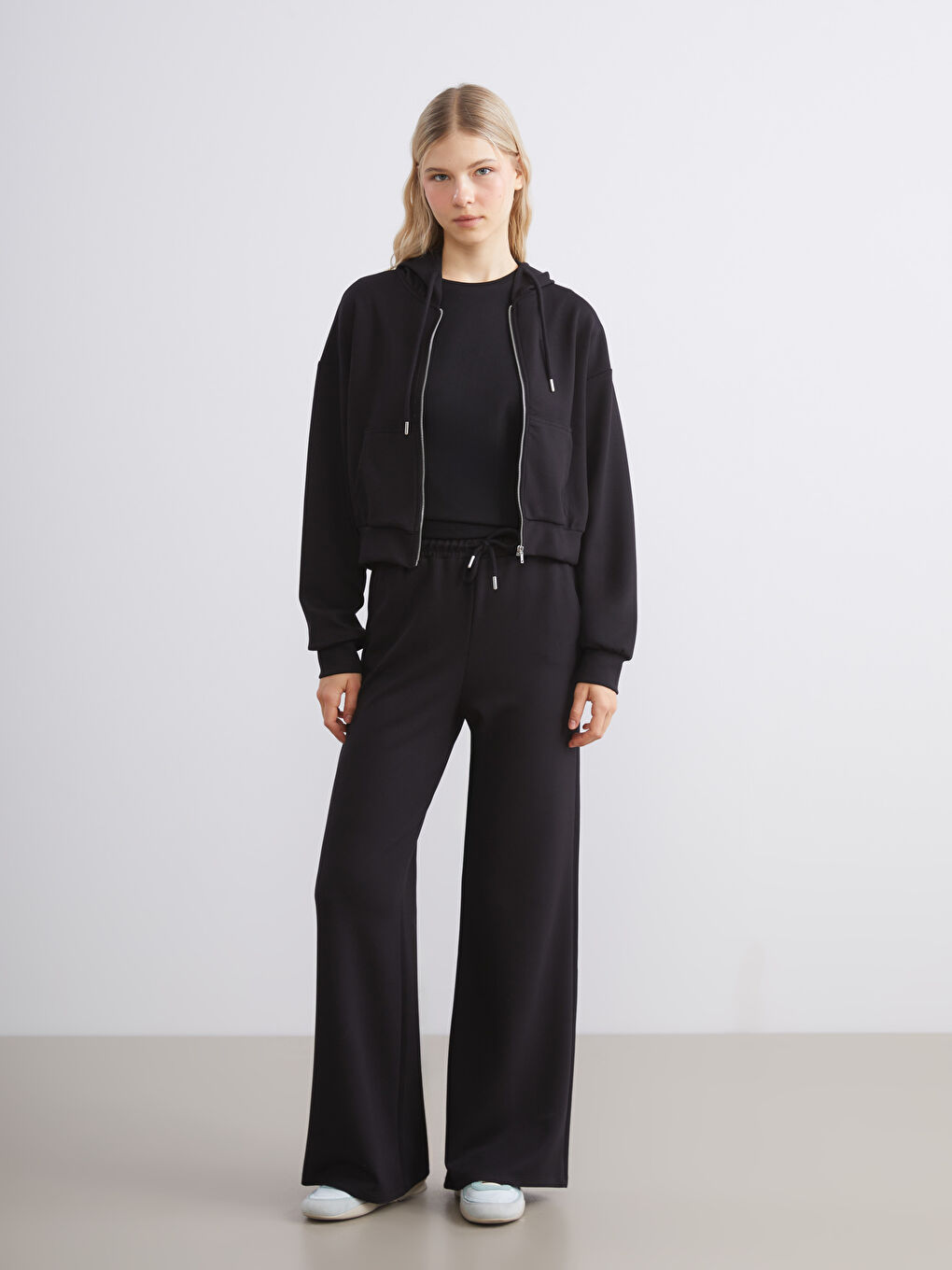 Siyah Beli Lastikli Kadın Eşofman Altı-1