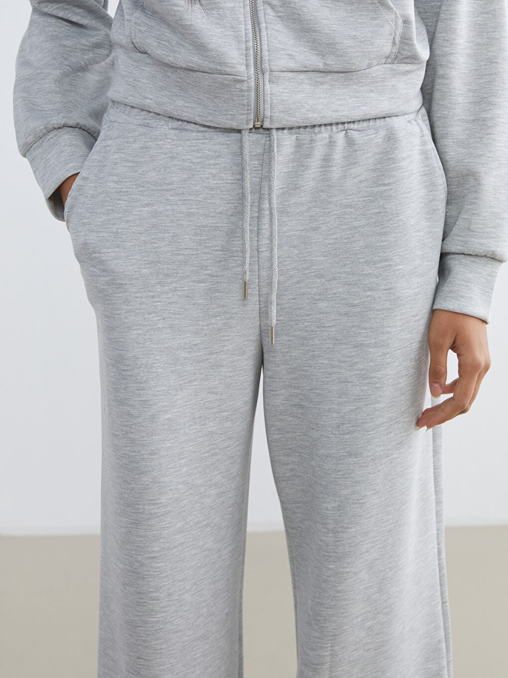 Gri Beli Lastikli Kadın Eşofman Altı-2