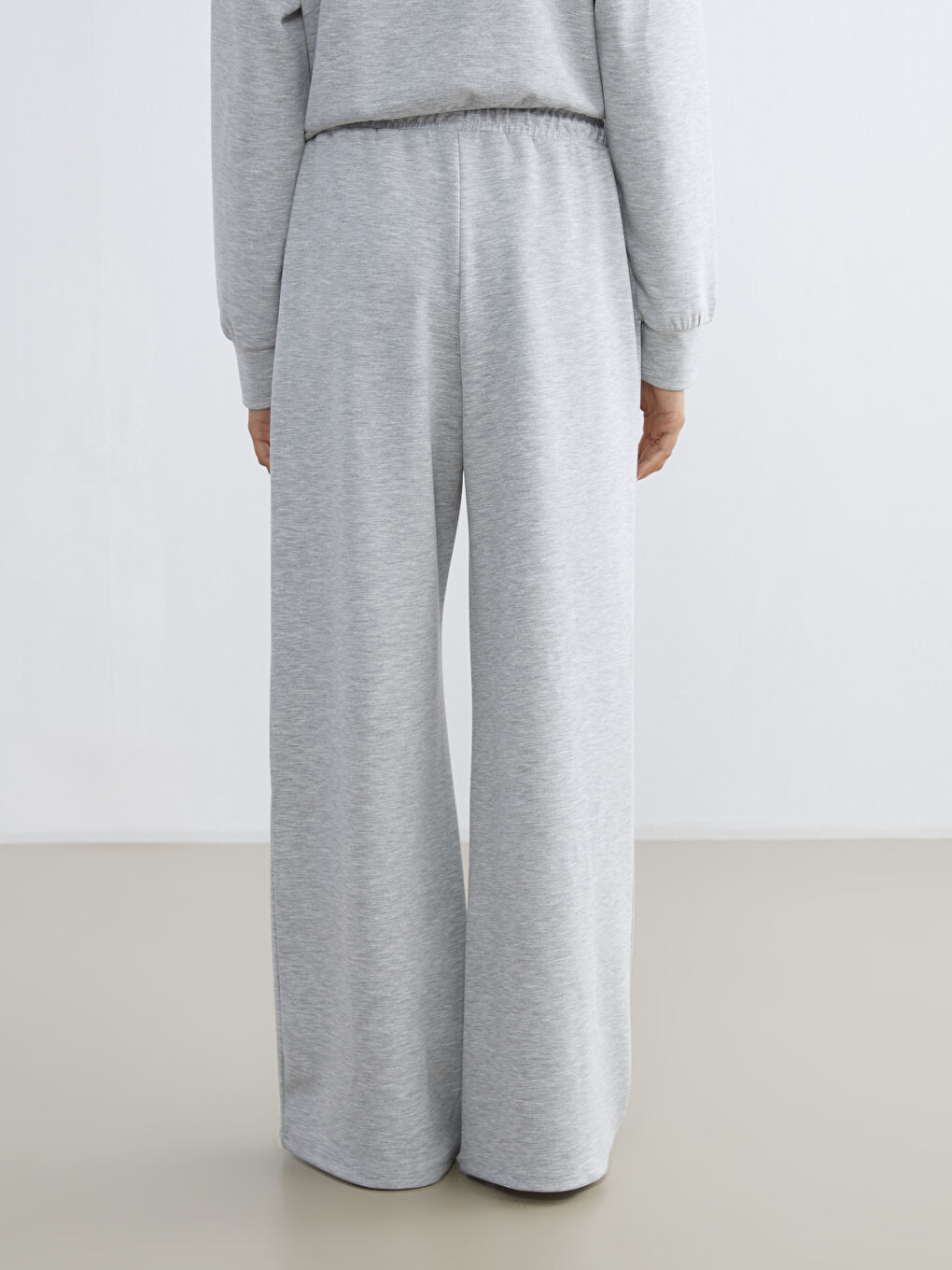 Gri Beli Lastikli Kadın Eşofman Altı-3