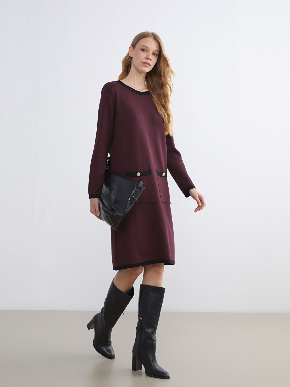 Haljina sa okruglim izrezom od trikotaže