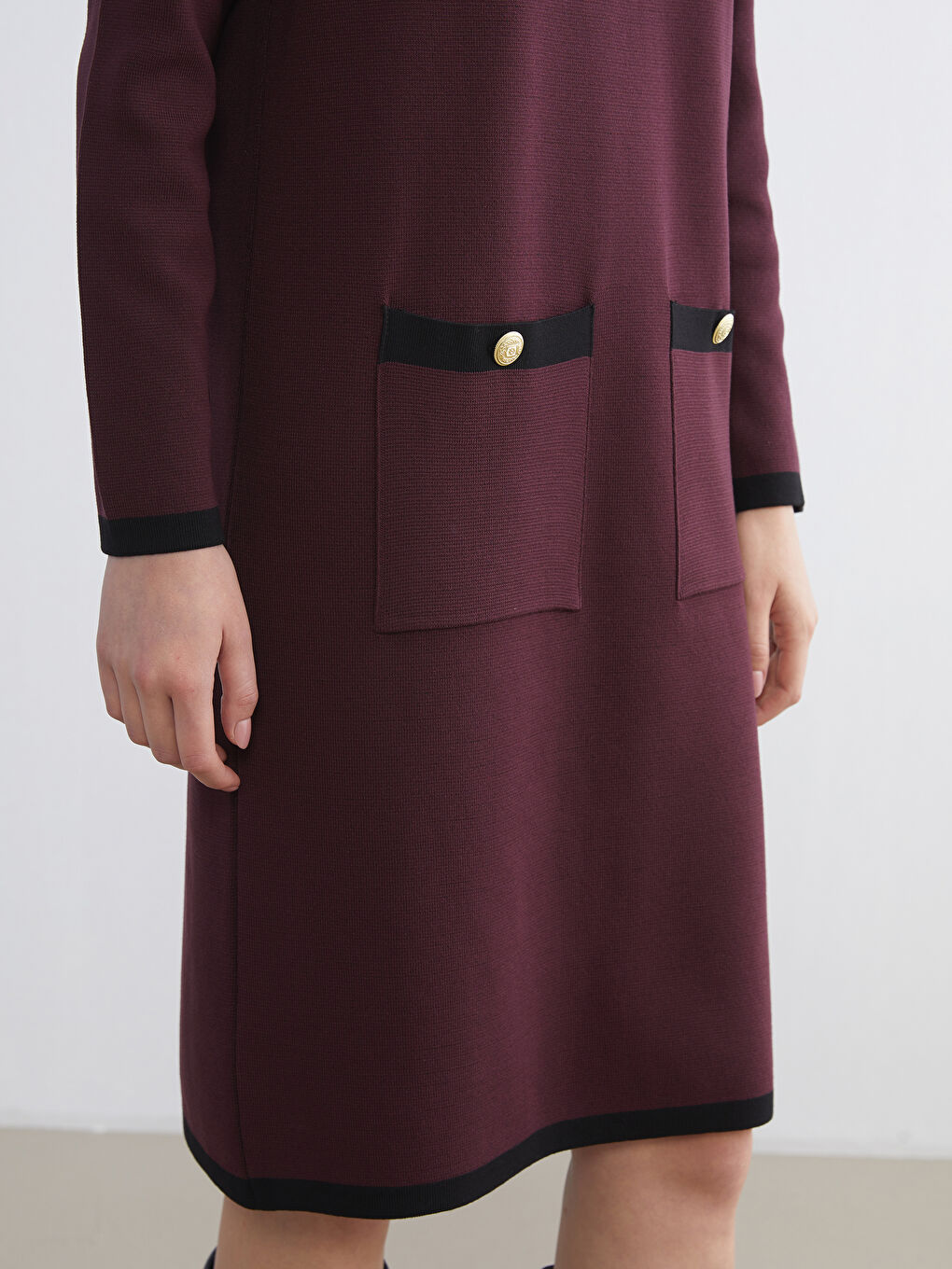 Haljina sa okruglim izrezom od trikotaže-2