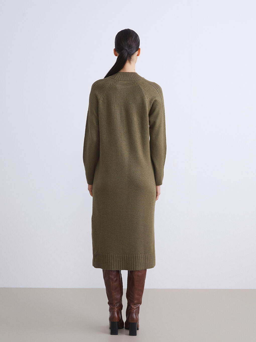 Haki Yarım Balıkçı Yaka Yırtmaçlı Triko Elbise-3