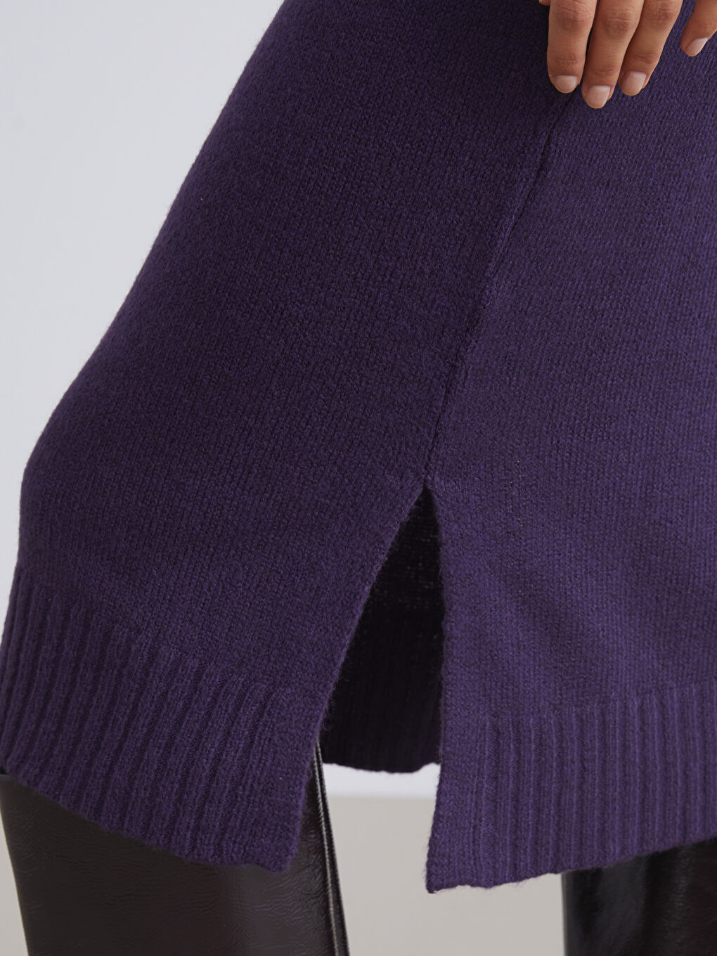 Mor Yarım Balıkçı Yaka Yırtmaçlı Triko Elbise-2